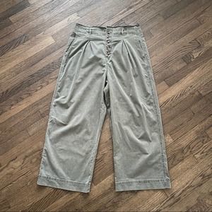 American Eagle 14 High Wasted Wide Green Leg Crops